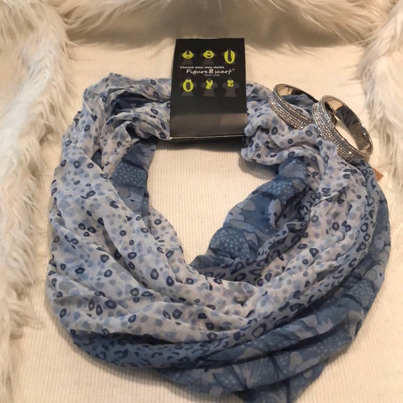 Scarf - Picture 2 of 3